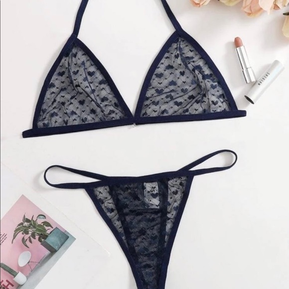 Lingerie set - Picture 1 of 2